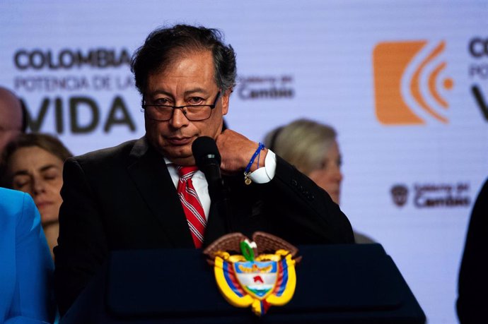 Archivo - February 8, 2024, Bogota, Cundinamarca, Colombia: Colombian president Gustavo Petro speaks during a press conference, after a meeting with the United Nations Security Council regarding the advancements made on Colombia's 2016 peace process and t