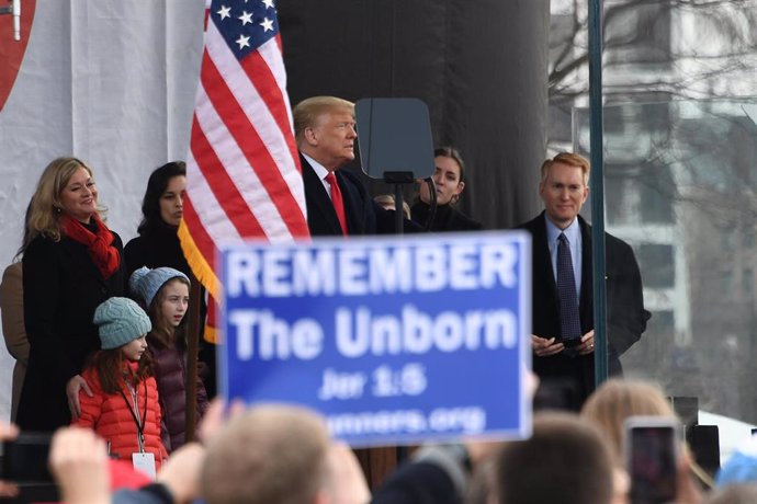 Archivo - Imagen de archivo de Donald Trump durante una marcha contra el aborto en 2020 