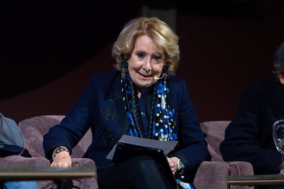 Archivo - La expresidenta de la Comunidad de Madrid, Esperanza Aguirre, durante la mesa de debate 'La amnistía a examen', en el Ateneo de Madrid, a 19 de enero de 2024, en Madrid (España).