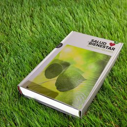 Libro 'Salud y bienestar' donado por Biofy a la Diputación de Córdoba.