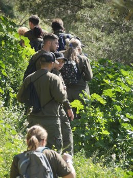 Alumnos de 'Ecojaén II' durante una actividad en la ciudad.