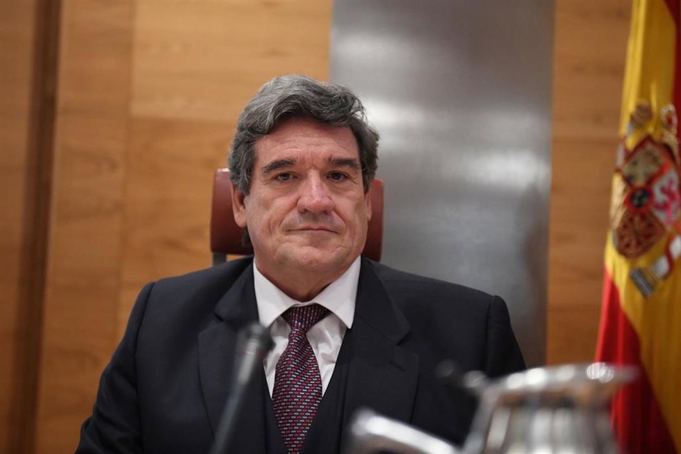 El ministro para la Transformación Digital y de la Función Pública, José Luis Escrivá, durante la Comisión de Transformación Digital, en el Senado, a 7 de marzo de 2024, en Madrid (España). Durante la comisión, Escrivá ha informado sobre las líneas gene