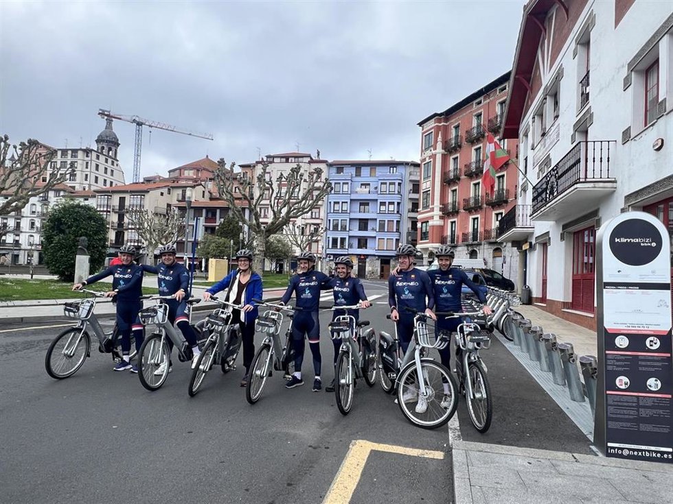 Integrantes del grupo ciclista de Bermeo