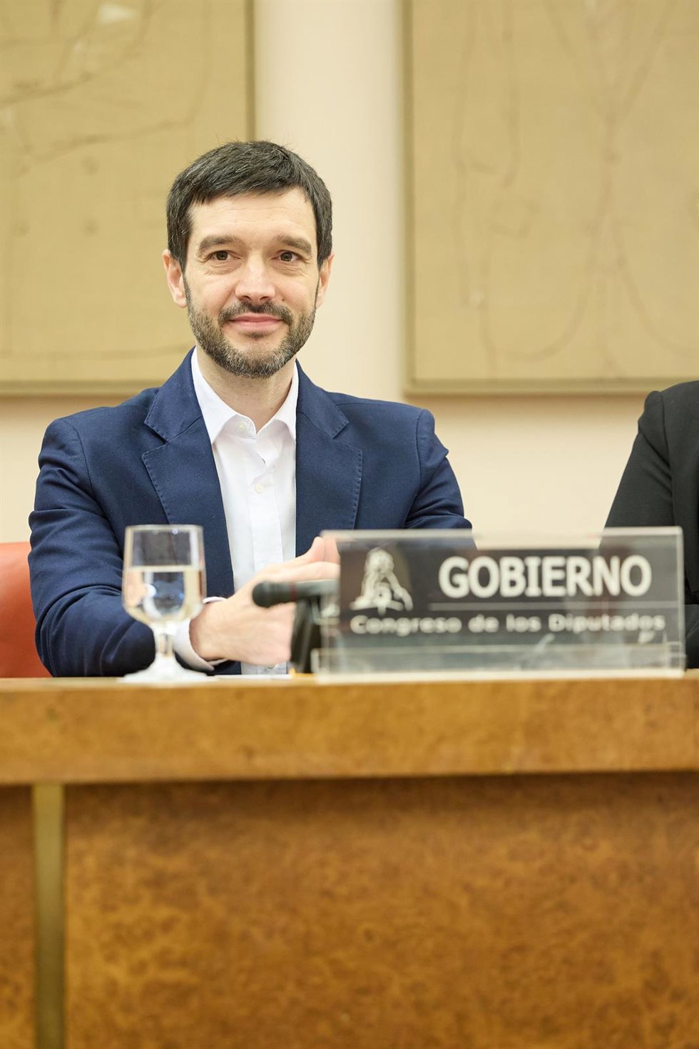 El ministro de Derechos Sociales, Consumo y Agenda 2030, Pablo Bustinduy, durante la Comisión Mixta para la Coordinación y Seguimiento de la Estrategia Española para alcanzar los Objetivos de Desarrollo Sostenible (ODS), en el Congreso de los Diputados,