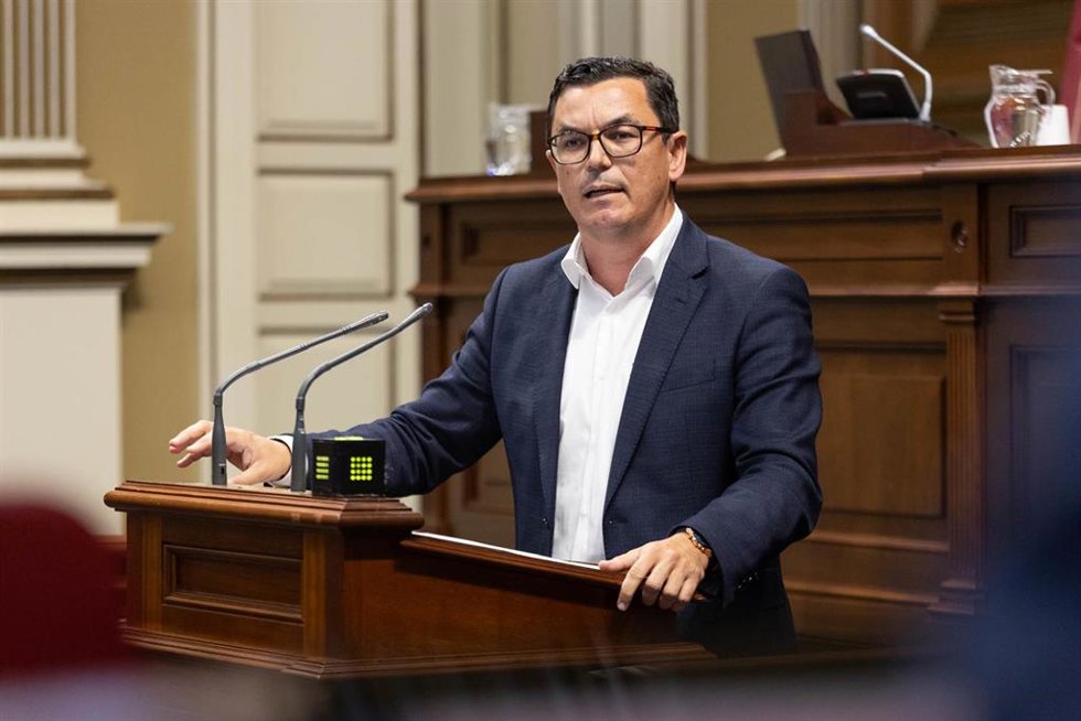 El consejero de Obras Públicas, Vivienda y Movilidad del Gobierno de Canarias, Pablo Rodríguez