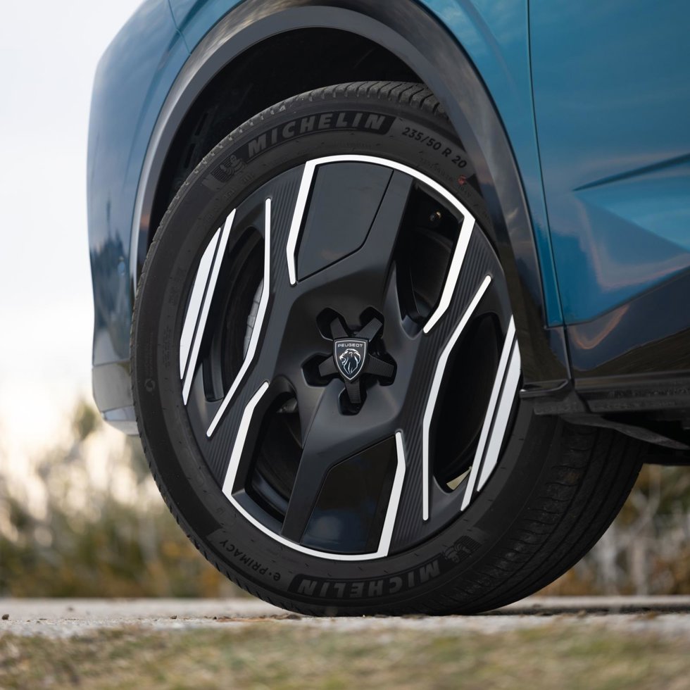 Michelin es seleccionado como proveedor exclusivo del Peugeot 3008 y el E-3008 para Europa.