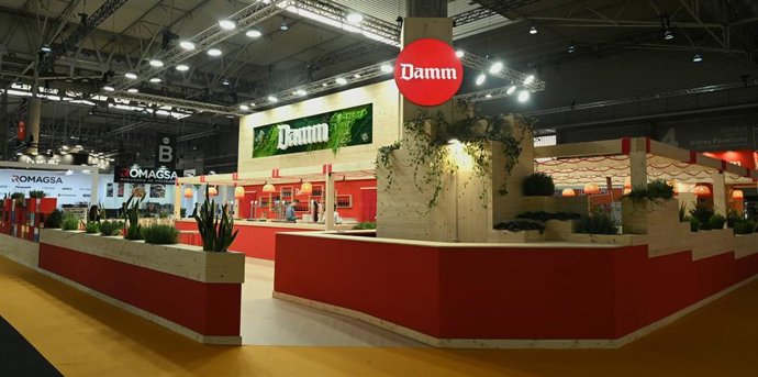 El estand de Damm en Alimentaria & Hostelco 2024