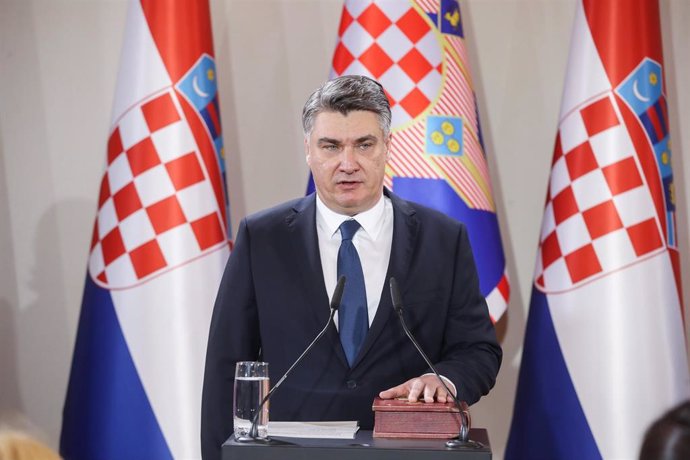 Archivo - El presidente de Serbia, Zoran Milanovic