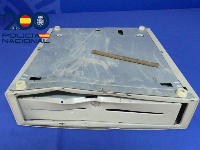 Cajón de la máquina portamonedas robado en Salamanca