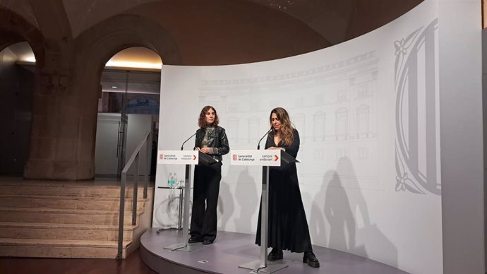 La consellera Gemma Ubasart i la portaveu del Govern Patricia Plaja.