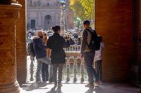 Cuatro de cada cinco turistas viajaron a España sin paquete turístico, aunque aumenta su contratación un 15,3%