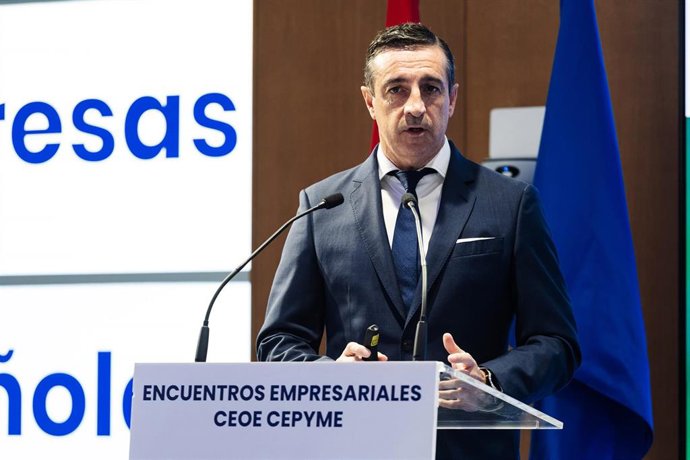 El director general del Grupo IFA y presidente de EuroCommerce, Juan Manuel Morales Alonso, interviene durante el encuentro empresarial entre CEOE Y CEPYME,  