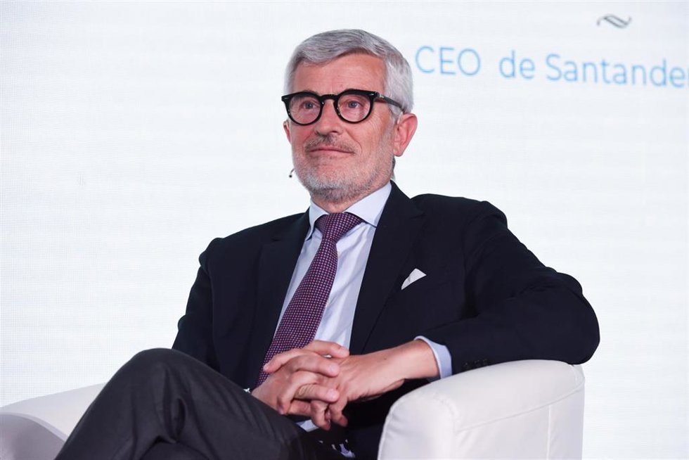 Archivo - El consejero delegado de Banco Santander en España, Ángel Rivera, en el Parador de Alcalá de Henares, a 11 de mayo de 2023, en Alcalá de Henares, Madrid (España)