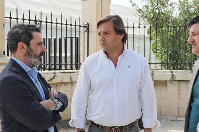 El secretario general del PP de Andalucía, Antonio Repullo, en una rueda de prensa en Málaga.