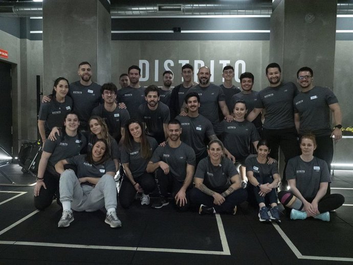 Distrito Estudio presenta 'Distrito Academy' para homogeneizar la experiencia del cliente.