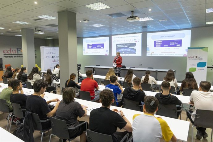 La jornada se ha desarrollado en el marco de la 'Global Money Week', que se celebra esta semana.
