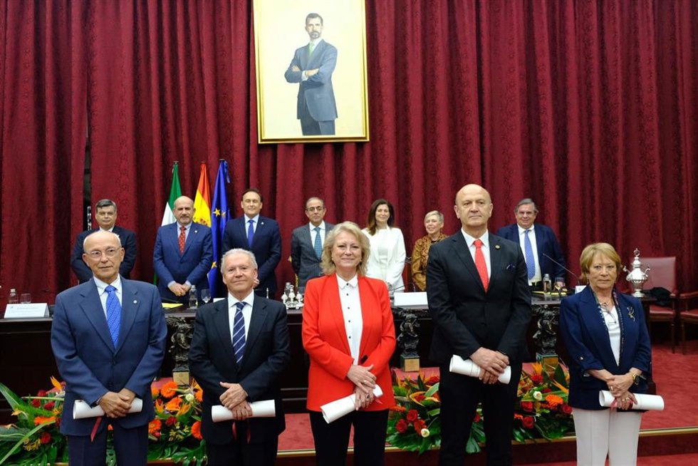 Entrega de los premios Fama-Universidad de Sevilla en el Paraninfo de la US en la Fábrica de Tabacos.