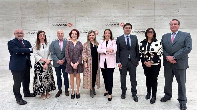 Representantes de la Universidad San Jorge y la Universidad Complutense de Madrid implantarán una estrategia de formación permanente de posgrado