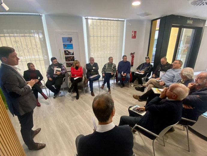 El edil Jesús Mora en el proceso participativo ciudadano en Alcalá para el Plan Local de la Agenda 2030