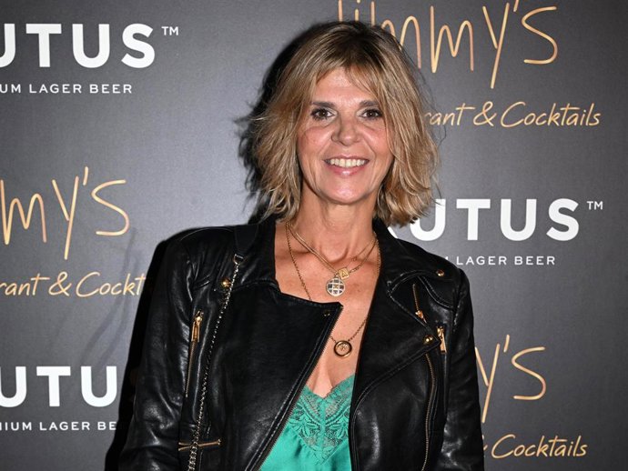 Arantxa de Benito asiste a la celebración del 44 cumpleaños de Juan Peña