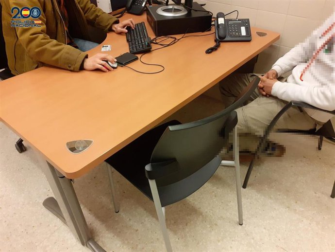 La Policía Nacional detiene a un hombre en Arnedo por estafar con el engaño de la hija en apuros casi 15.000 euros