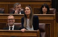 Sánchez presume de inversión récord en Cataluña y Junts le acusa de renunciar a los PGE para "no enseñar sus cartas"