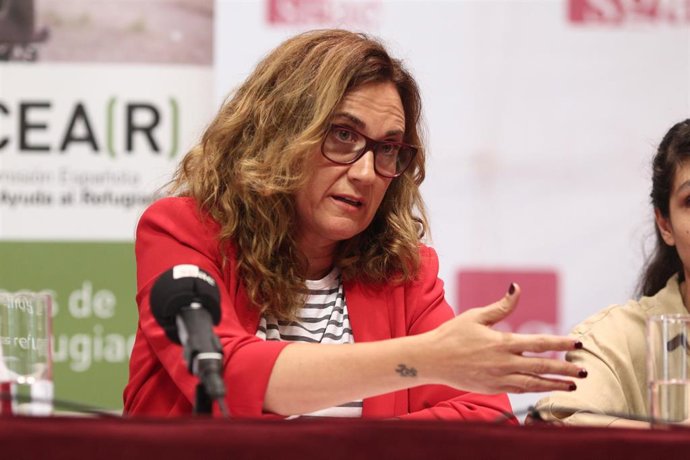 Archivo - Estrella Galán, secretaria general de CEAR, en la resentación del informe anual Las personas refugiadas en España y en Europa en 2017
