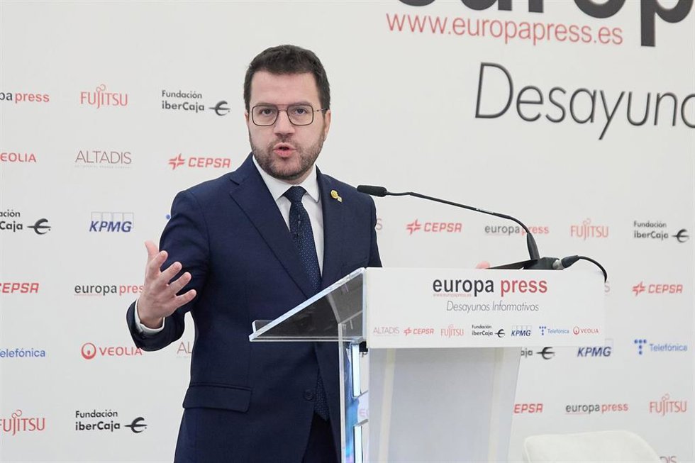 El presidente de la Genralitat de Catalunya, Pere Aragons, protagoniza un desayuno informativo de Europa Press, en el Hotel InterContinental Madrid, a 20 de marzo de 2024, en Madrid (España).