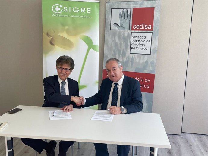 SEDISA y SIGRE firman un convenio para fomentar el reciclaje y la economía circular.