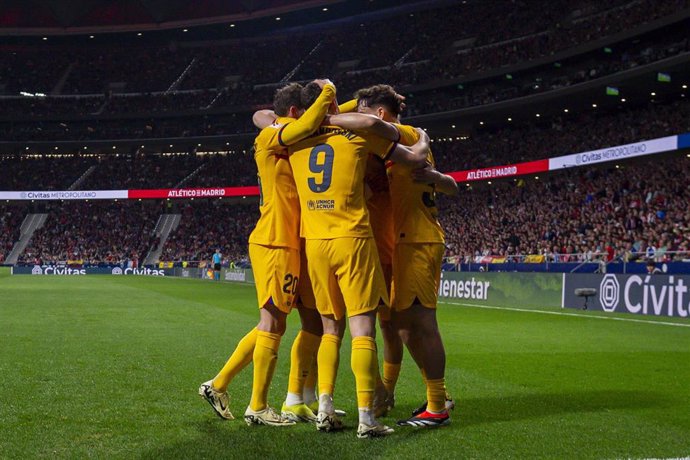 Los jugadores del FC Barcelona celebrando un gol en el Cívitas Metropolitano.