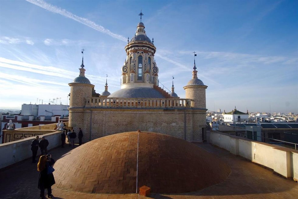 Cúpulas arregladas en la iglesia de la Anunciación de la Universidad de Sevilla.