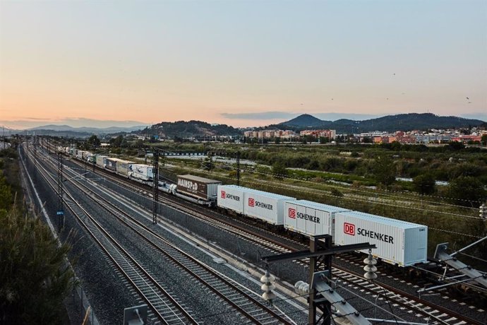 Economía.- Transportes licita dos contratos de 110 millones para la autopista ferroviaria entre Algeciras y Zaragoza