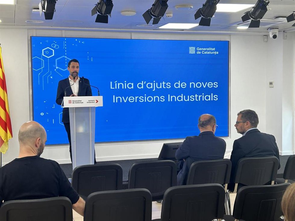 El conseller de Empresa y Trabajo, Roger Torrent, en la presentación de líneas de ayudas a empresas industriales