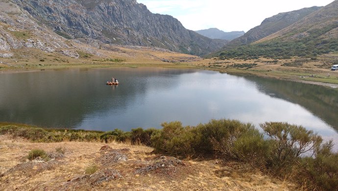 Archivo - Los lagos de la Cordillera Cantábrica pierden calidad por la acción humana y el calentamiento global