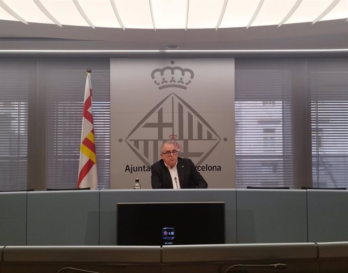 El teniente de Economía y Hacienda de Barcelona, Jordi Valls, en rueda de prensa.