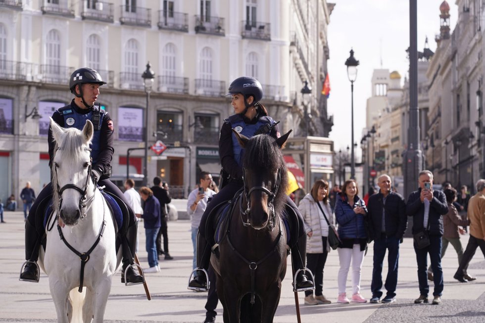 Agentes de Policía Municipal de Madrid a caballo