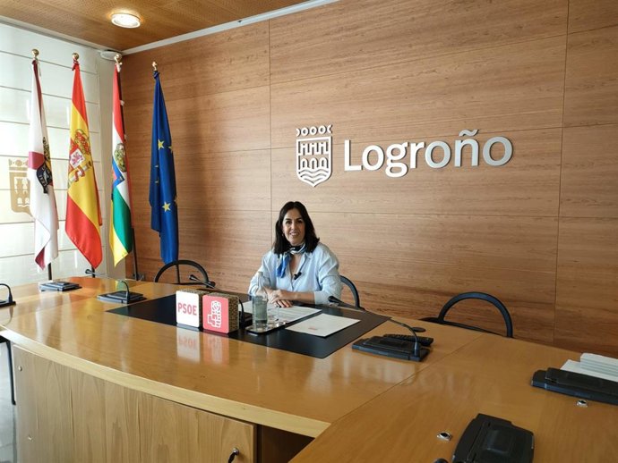 La concejal del PSOE, Esmeralda Campos, en comparecencia de prensa