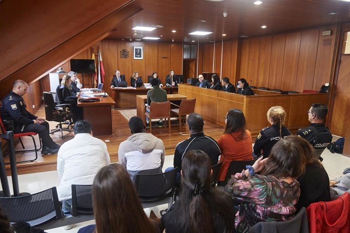 Los acusados durante un juicio por una violación grupal en Santander en 2022, en la Audiencia Provincial, a 19 de marzo de 2024, en Santander, Cantabria (España).  