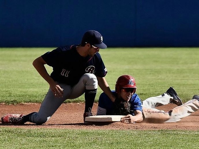 Archivo - Partido de béisbol.