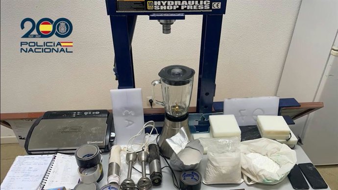 Detenido un conductor que circulaba con una furgoneta llena de drogas por Puente de Vallecas