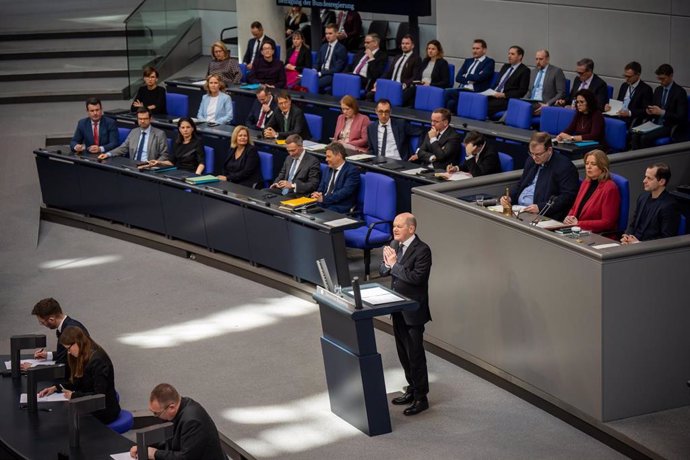 Olaf Scholz, canciller de Alemania, habla ante el Bundestag