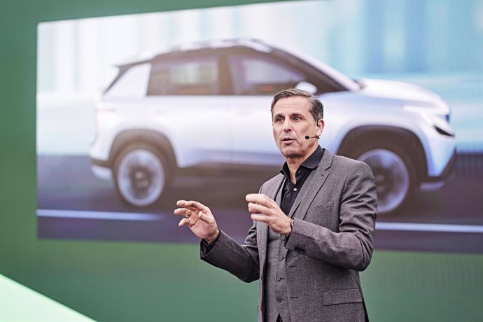 El director general de koda Auto, Klaus Zellmer, en la conferencia de prensa anual del fabricante de automóviles en Mladá Boleslav.