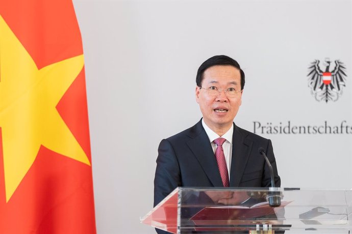 Archivo - El expresidente de Vietnam Vo Van Thuong durante una visita oficial a Austria (archivo)