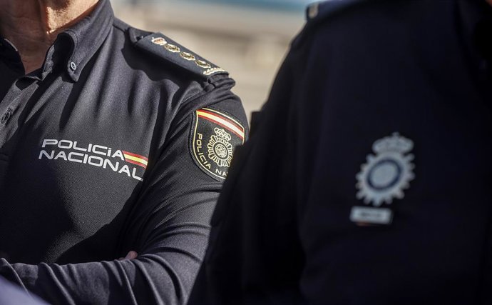 Archivo - Arxiu - Un uniforme d'un Agent de la Policia Nacional 