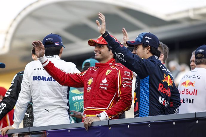 SAINZ Carlos (spa), Scuderia Ferrari SF-24, portrait PEREZ Sergio (mex), Red Bull Racing RB20, portrait during the Formula 1 Gulf Air Bahrain Grand Prix 2024, 1st round of the 2024 FIA Formula One World Championship from February 29 to March 2, 2024 on th