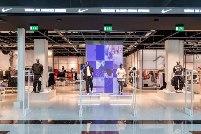 Tienda de Nike Rise en Granada