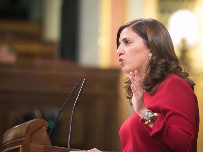 Archivo - Esther Peña Camarero, del PSOE, en el Pleno del Congreso
