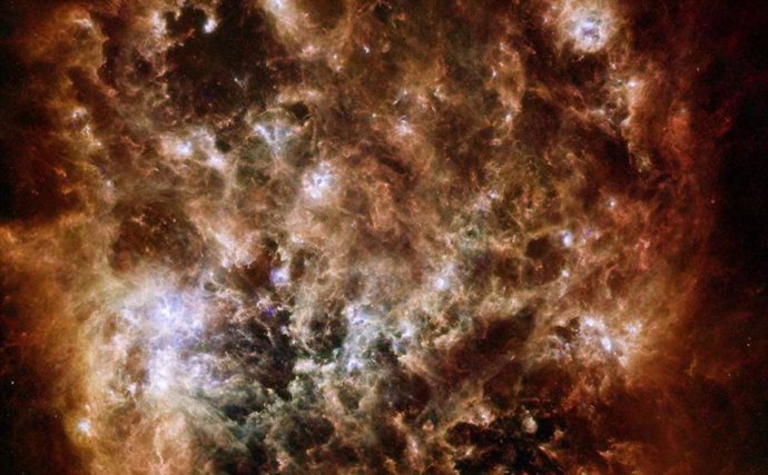 La Gran Nube de Magallanes, una galaxia que cayó en nuestro planeta hace miles de millones de años, podría ayudar a revelar cómo evolucionó el universo en otras regiones.