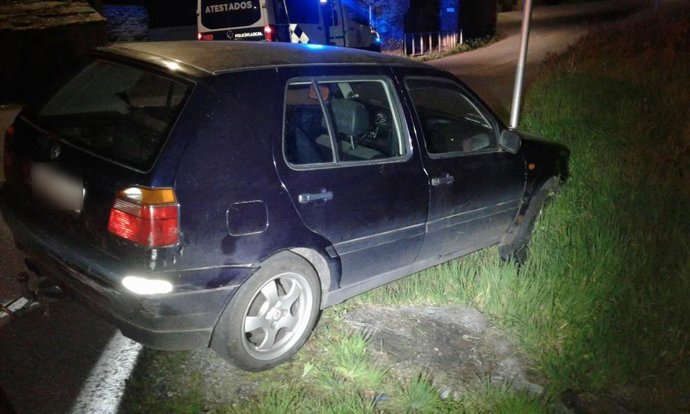 Vehículo siniestrado en Lugo