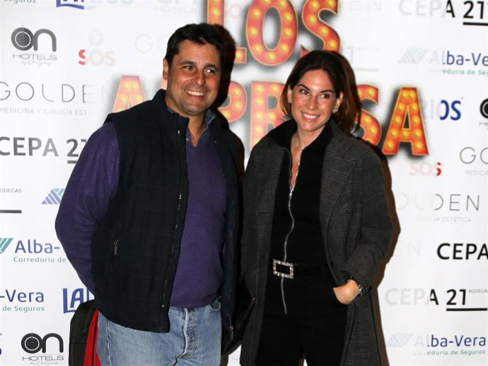 Francisco Rivera y Lourdes Montes asisten al concierto del grupo "Los Alpresa" en Sevilla